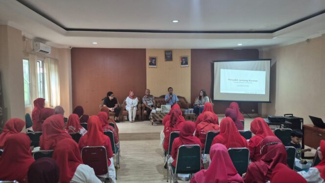 
Sambut HUT ke-80 RI, IKPP Tangerang dan Eka Hospital Lakukan Penyuluhan Soal Jantung di Pakulonan