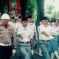 *Sinergi Untuk Negeri* -Personel Polri bersama anggota Paskibra melakukan latihan gabungan di Lapangan Ahmad Yani, Alun-Alun Kota Tangerang, Banten, Kamis (14/8/2025). Kegiatan ini sebagai persiapan upacara peringatan HUT ke-80 Republik Indonesia. (Bel)