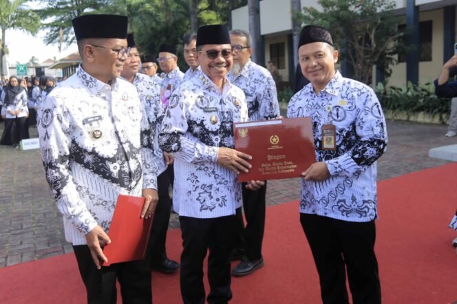 
					Program Gampang Kerja Melaju, Gubernur Apresiasi Terobosan Pemkot Tangerang