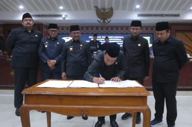 
					Pemkot Tangerang & DPRD Sepakati APBD 2026, Belanja Tembus Rp5,53 Triliun