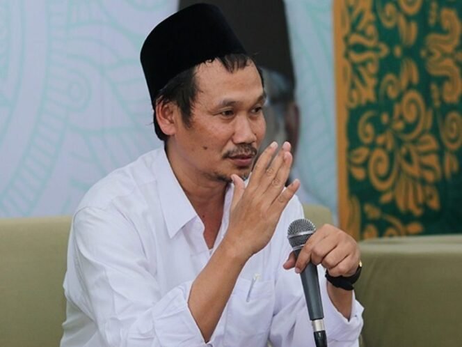 
					K.H. Bahauddin Nursalim / Gus Baha