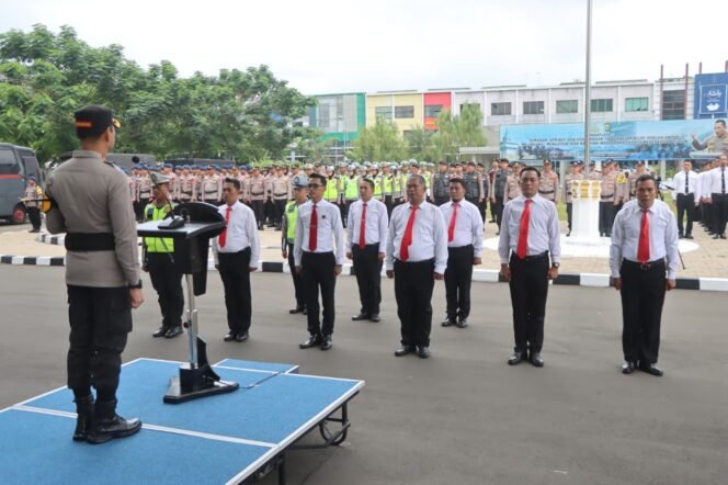 
					Kinerja Diapresiasi, Kapolres Metro Tangerang Minta Polisi Tak Jadi Beban Institusi