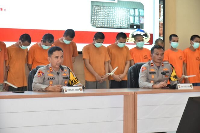 
					Tambang Emas Ilegal Menggerus Kawasan Hulu, Polres Lebak Tangkap Empat Pelaku