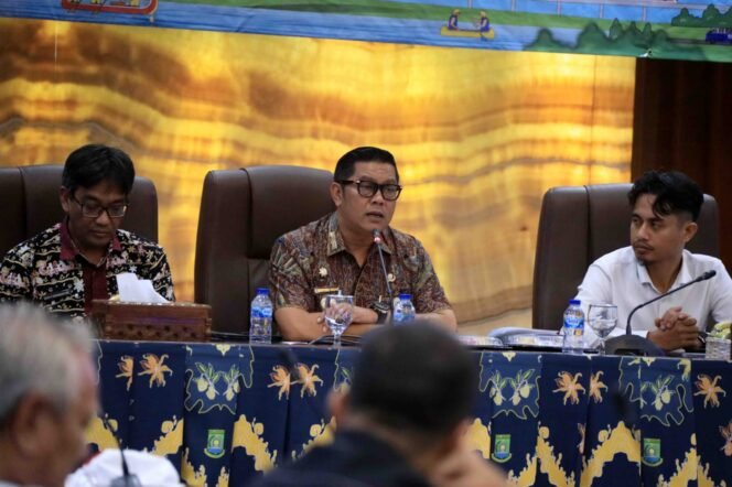 
					Wakil Wali Kota Tangerang Ingatkan Kontraktor: Jangan Abaikan Aturan