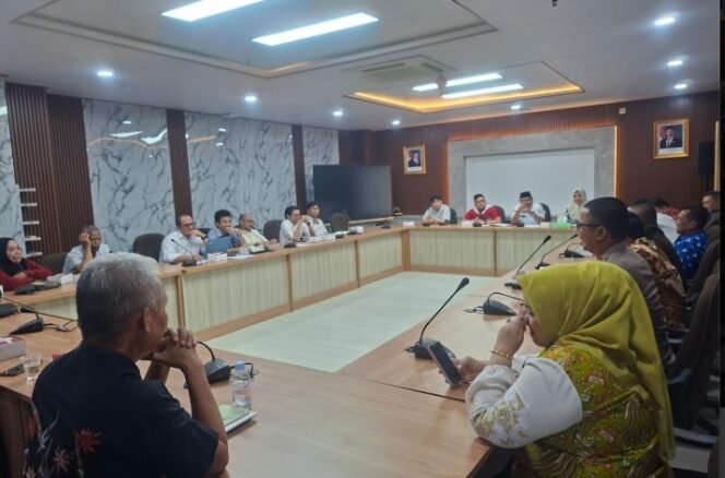 
					Rapat Dengar Pendapat (RDP) DPRD Kota Tangerang dengan Pihak Pengembang 