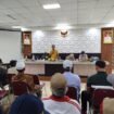 _Sekertaris Kelurahan Cipondoh Makmur, Rudi Hartono, saat memberikan sambutan di Pemilihan Ketua Forum RT RW_