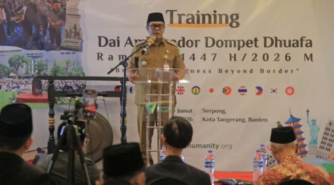 Wakil Walikota Tangerang, H. Maryono, saat memberikan arahan kepada 20 peserta Training Dai Ambassador Dompet Dhuafa 
