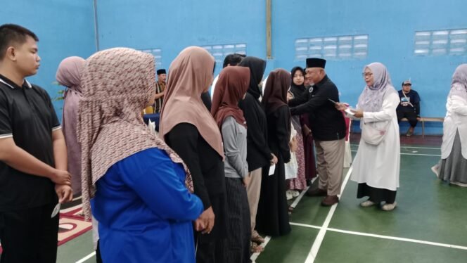 
					Sambut Ramadhan, Jemaat Ahmadiyah Gelar Bakti Sosial di Cipondoh