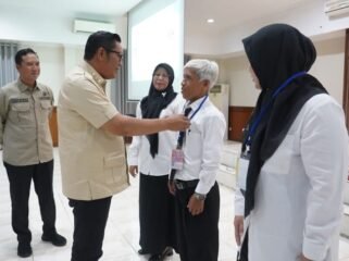 Wakil Walikota Tangerang, Maryono, saat menghadiri acara penutupan Bakal Calon  Kepala Sekolah (BCKS) Kota Tangerang 2026 di Balai Guru dan Tenaga Kependidikan Provinsi Banten, Parung, Bogor 