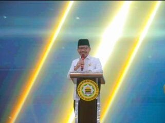 Walikota Tangerang, H. Sachrudin saat menghadiri Silaturahmi Akbar Dewan Kemakmuran Masjid (DKM) Plus Pelantikan Ketua Dewan Masjid Indonesia (DMI) Kota Tangerang, Banten 